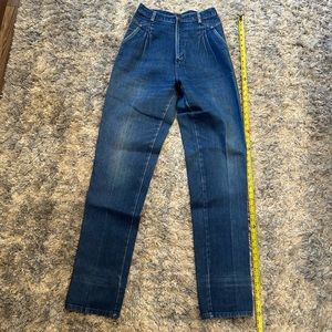 In very good condition Rocky Mountain jeans size 11/12.